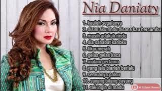 Tembang Kenangan Nia Daniaty MP3