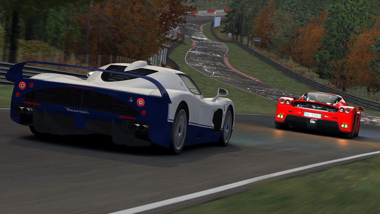 Online gameplay Maserati MC12 & Ferrari Enzo at Nürburgring