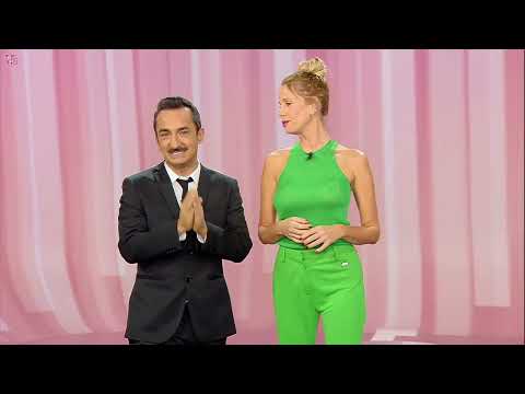 Video alessia marcuzzi tette senza reggiseno capezzoli 01TvSee