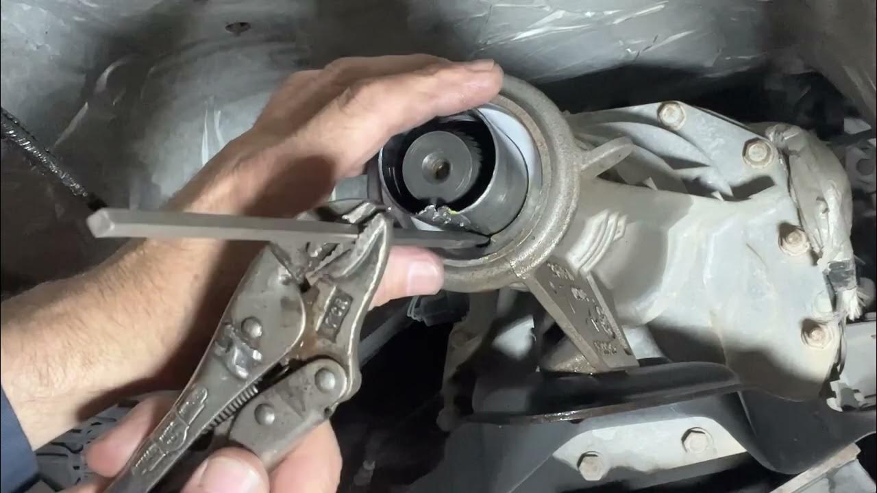 Tailshaft bushing and seal replace without removing tail shaft YouTube