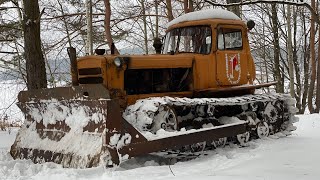 Трудный запуск ДТ-75Б ,замена пальца гусеницы, уборка снега.