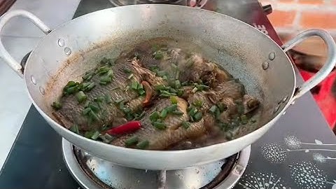 Cá rô kho tiêu - tôm sú xào bầu - bữa cơm dưới quê chỉ vậy thôi