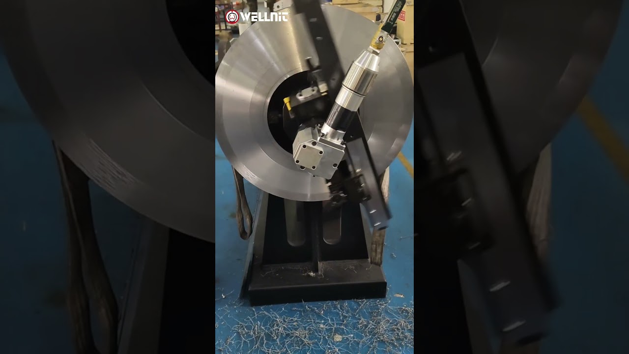 Pneumatic internal expansion flange end processing machine