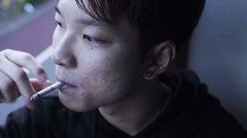 「父親」になったゲイの男性と施設で育った「息子」、普通と違った「家族」のドキュメンタリー映画『二十歳の息子』予告編【2023年2月11日公開】