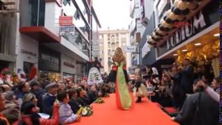 Balikesir Defileye Yogun Ilgi