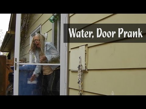 water,-door-prank