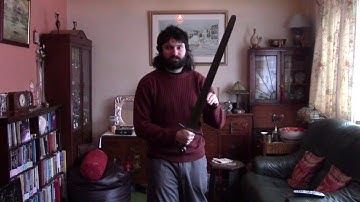 Flat vs Edge Parries, reponse to Lindybeige (and others)