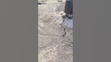 How Granite is Mined #rocksplitter #excavator #mine #construction #quarrying #mining #lieyan