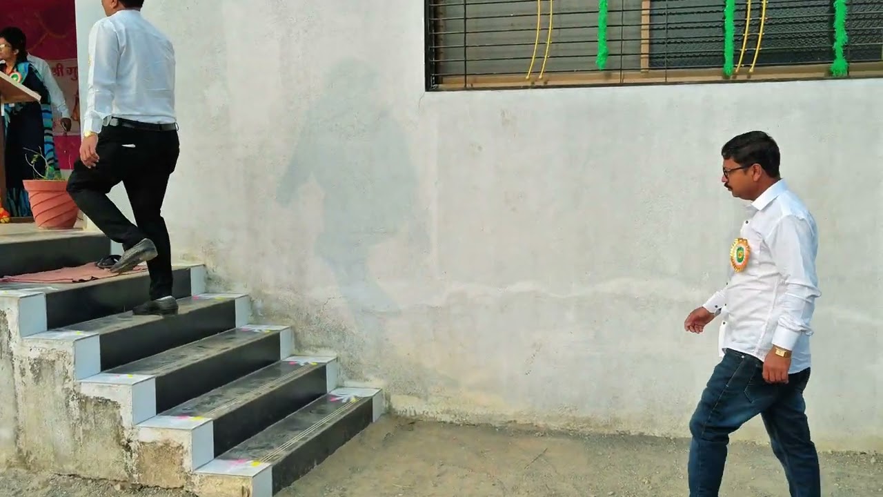 Republic day 🧡 🤍 💚 Shri gurudev english school & jr college rohana. 