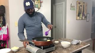 Homemade Alfredo Sauce made with cream cheese // Kelvin's Kitchen