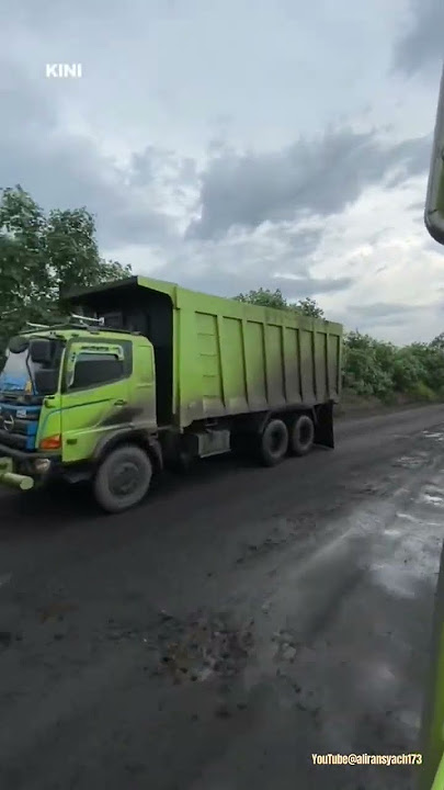 AKTOR Hauling#Hino 500#Hauling#batubara#kalimantan#Hino#Hino500#shorts