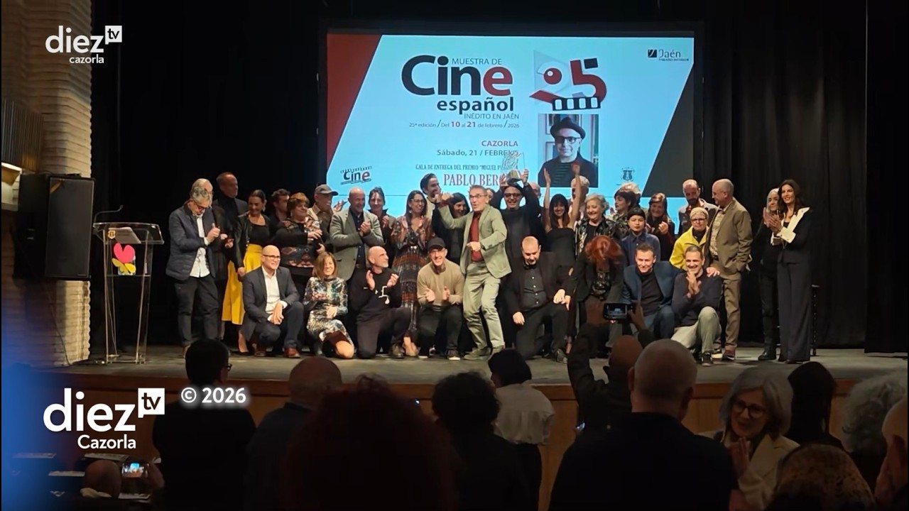 #Cazorla | 🎬Pablo Berger recibe emocionado el premio Miguel Picazo | 230226_