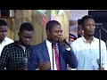 Capture de la vidéo Delphin Mukendi A Mis Du Feu🔥 À Kinshasa Chez Pasteur Voici L'homme Cac.vh