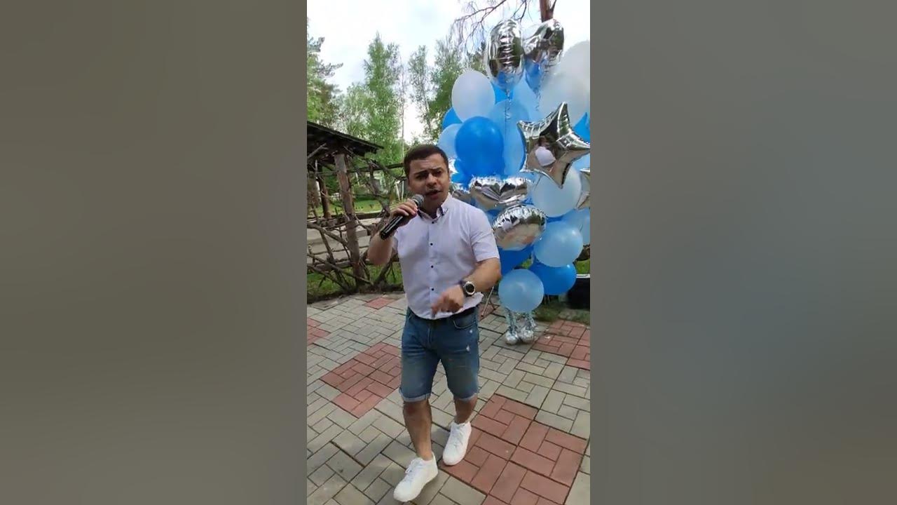 Спел хит группы Рождество. Карандаши