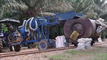 Oil Palm Loose Fruits Collector Trailer Type