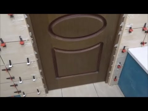 Укладка плитки вокруг двери