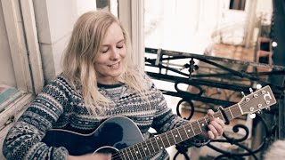 Video thumbnail of "An de Eck steiht ’n Jung mit’n Tüdelband - Flensburg - Cover Julie Olsen"