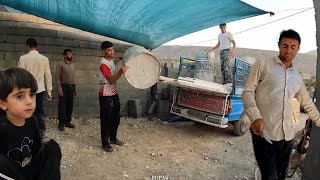 Pia's relentless efforts to unload materials and whitewash the house screenshot 3