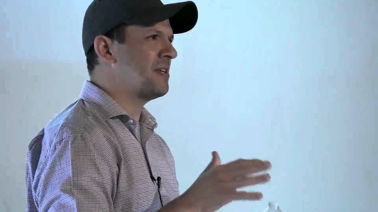 Evelio Mattos: Uncomfortable Spaces and creating discomfort