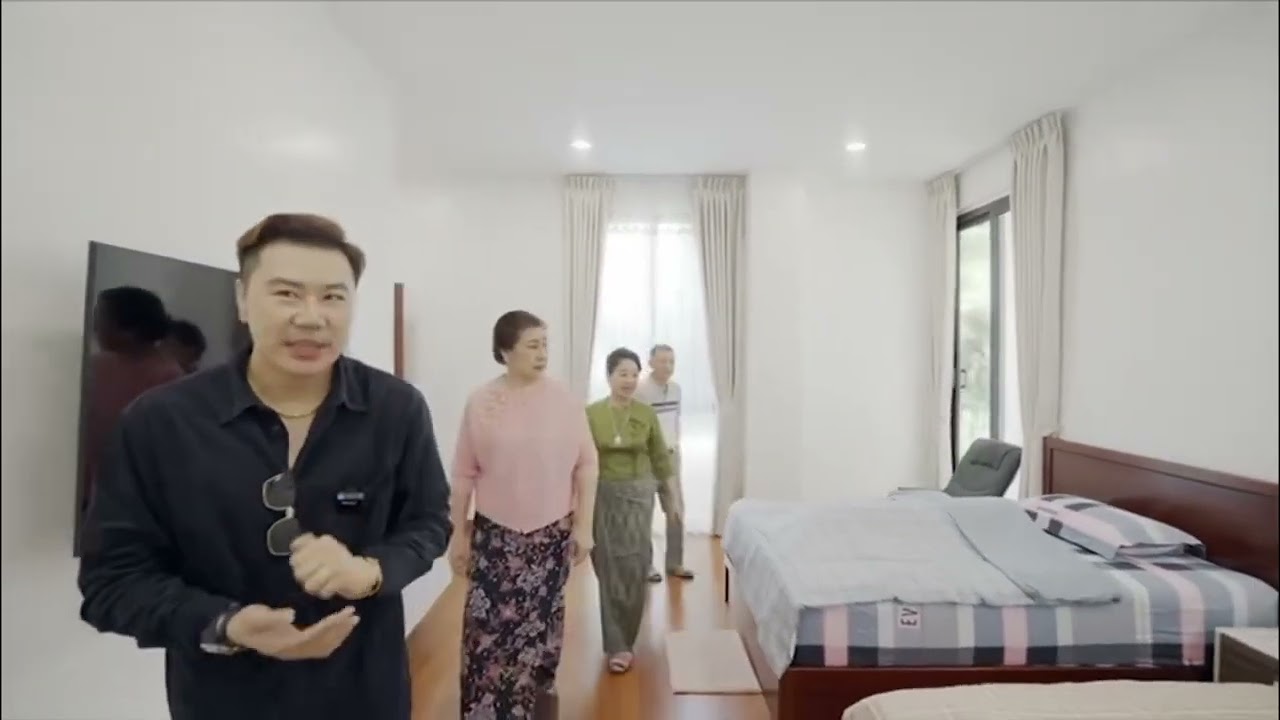 ၁၆နှစ်ကြိုးစားပြီး အမေ့အတွက် အိမ်လေးတစ်လုံးဝယ်ပေးနိုင်ခဲ့ပြီ