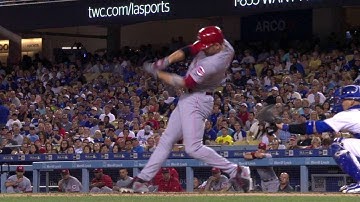 CIN@LAD: Votto hits a two-run shot to reduce deficit