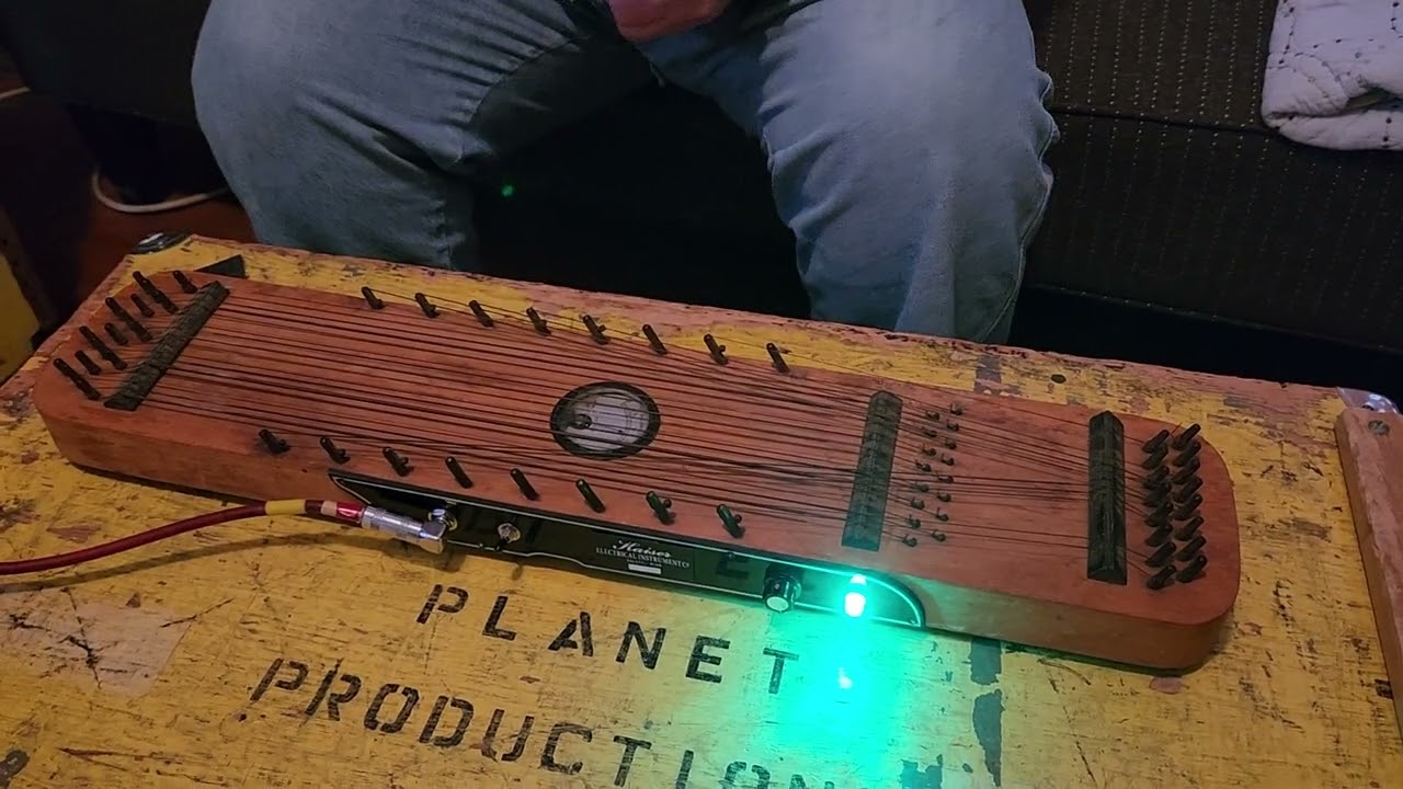 Electric Zither (missing a few strings)