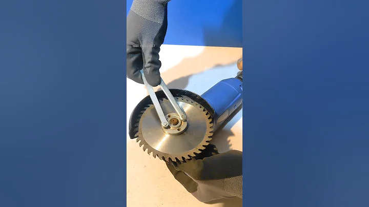 Tips for Cutting Wood with an Angle Grinder #shorts #tips #lifehacks