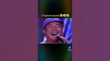 Chinese Laughing Man Singing 