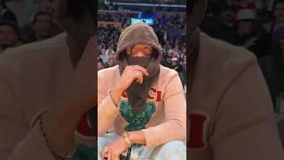 Bad Bunny Aparece En El Juego de Los Lakers #short #shortsvideo #badbunny #shorts #shortvideo