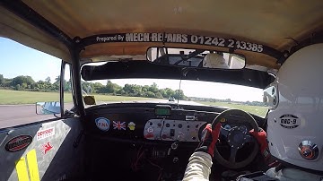 CSCC Swinging Sixties Thruxton Thriller 2019 MG Midget No 40 Part 1