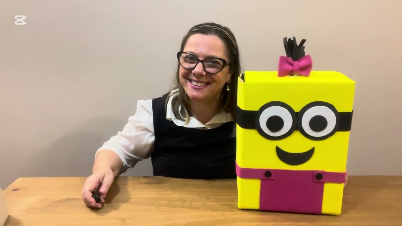 Tutorial: Mochila Maluca dos Minions, atividade para a semana da criança na escola.