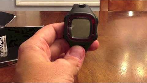 Unboxing and First Look at Garmin ForeRunner 10