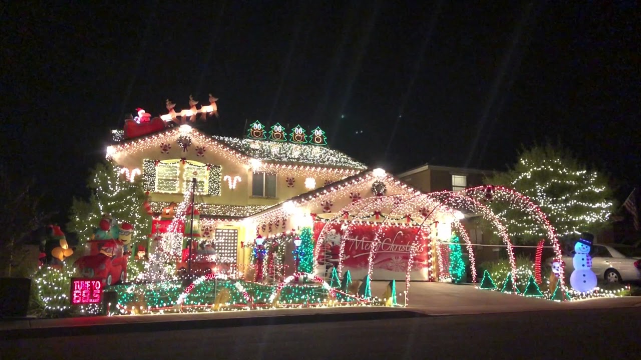 2017 christmas light show christmas can can youtube straight no chaser christmas can can
