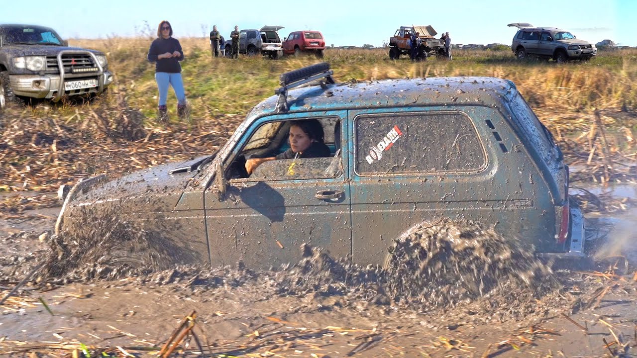 ОТЖАЛА МАШИНУ У МУЖА И ПОКАЗАЛА КАК НУЖНО ЕЗДИТЬ НА НИВЕ - YouTube