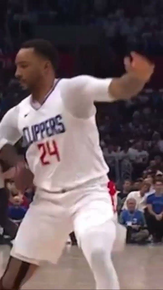 Kyrie Irving has the best handles in the NBA and he is so smooth with