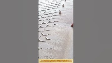 Best method of textured wall plastering: Skilled worker creates curved 3D patterns