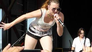 Halestorm "Familiar Taste of Poison" Rock Fest, Cadott, WI 7/20/12 live concert chords