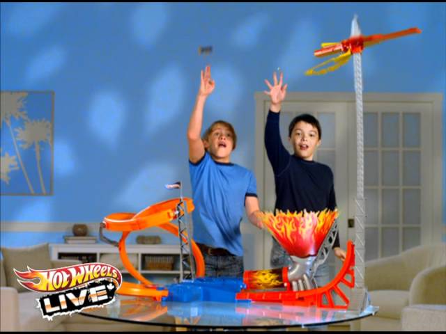 Discontinued HOT WHEELS SKY JUMP Track Set Play Set Ages 5 