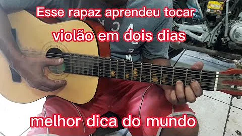 como cantar e tocar ao mesmo tempo,  muito fcil