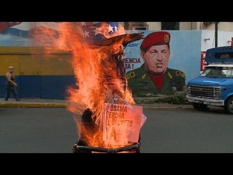 Venezuelans burn Obama and Maduro puppets for Easter