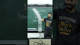 Kya Liquid Nitrogen ko pi sakte hain? #anubhavsir #theoryofphysics #liquidnitrogen