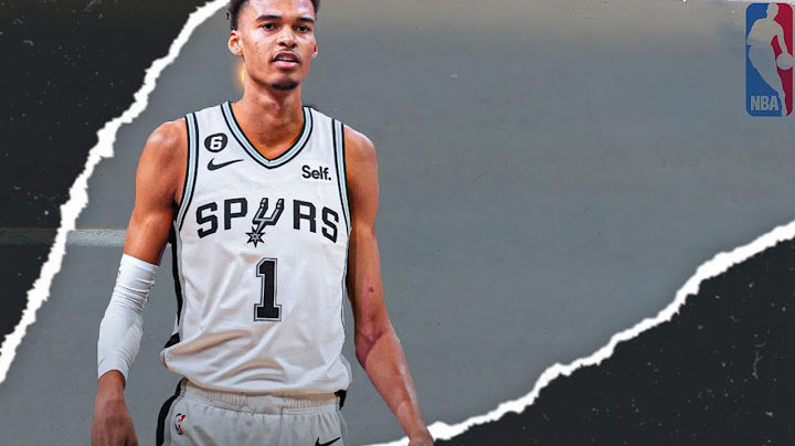 لاعب كرة سلة أمريكي مشهور في شوارع مدينة الرباط المغرب كاع ممصدق راسي 🤯🏀