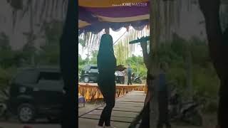 cewek kepanasan