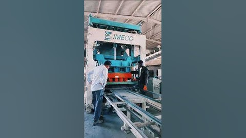 Industrial Gray Paver Line at Full Speed #smartblockline #paver #automation