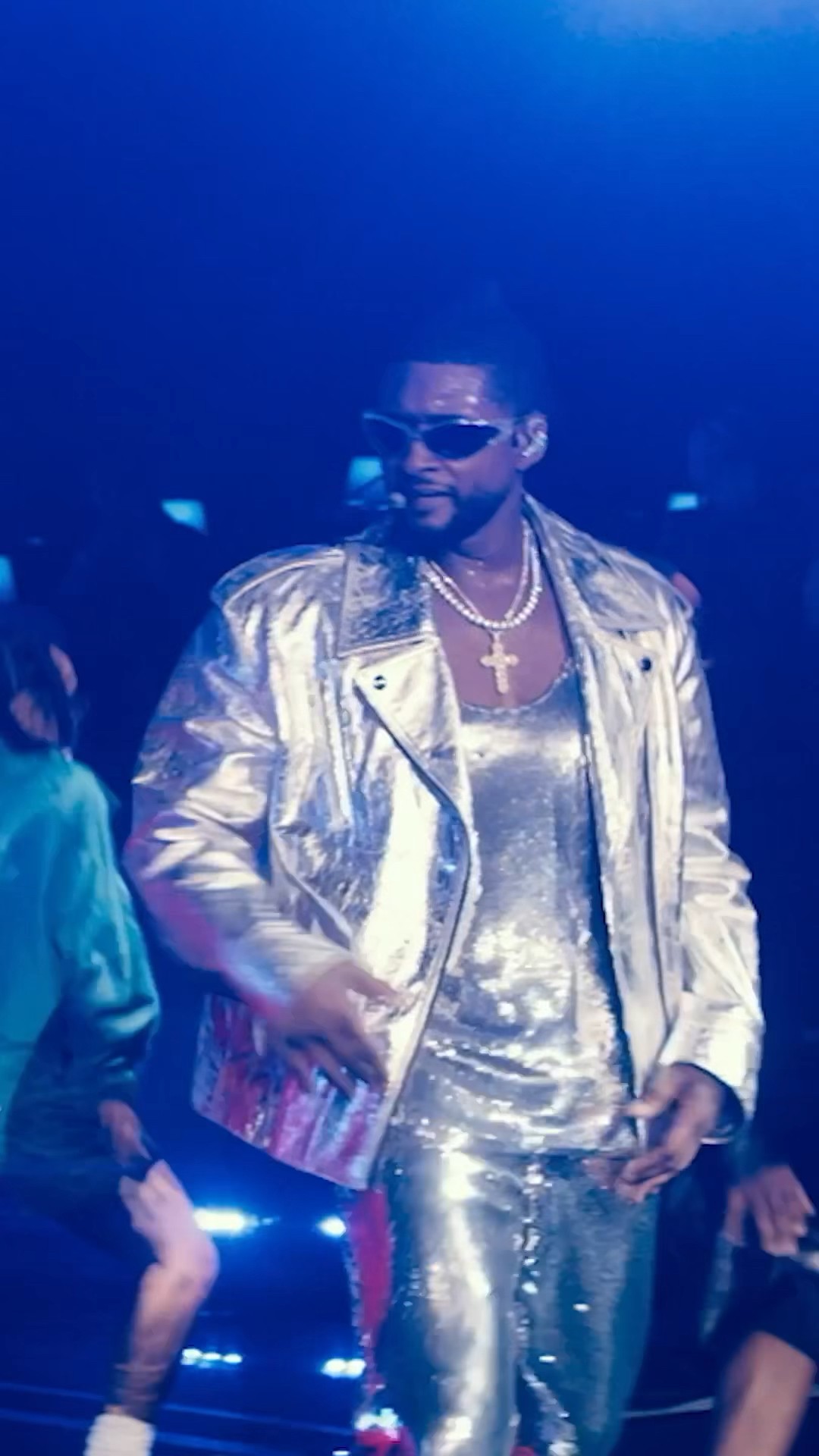 USHER: RENDEZVOUS IN PARIS screening Sep 12 - 15! Tickets on sale Aug 6 at UsherInParis.com