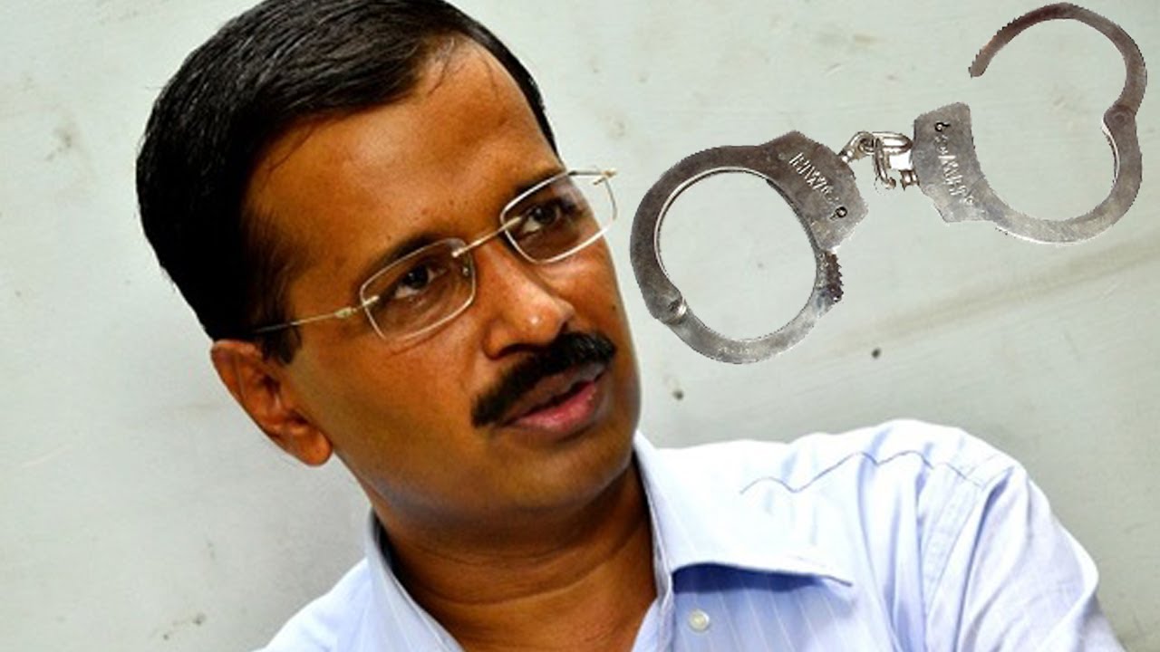 Arvind Kejriwal detained in Gujarat