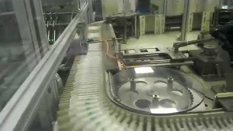 The full auto high speed sanitary napkin packaging machine with counting stacker