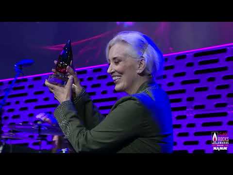 Sylvia Massy Accepts the Groundbreaker Award at the She Rocks Awards