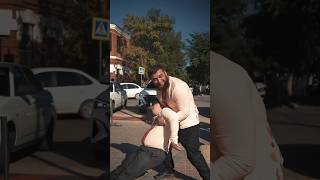 Блогер Раджабик пнул полицейского! #Shorts #Раджабик #РаджабЛегенда