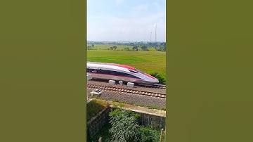 Kereta Kecepatan Tinggi WHOOSH Indonesia #railway #train #keretaapi #trending #keretacepat #viral #shorts